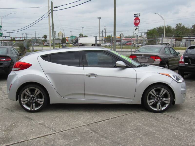 2012 Hyundai Veloster for sale at Checkered Flag Auto Sales in Lakeland FL