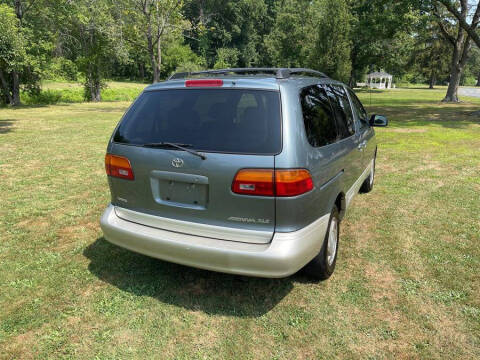 1999 Toyota Sienna