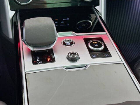 2023 Land Rover Range Rover P530 SE