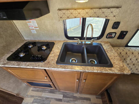 2017 Viking 21FQ