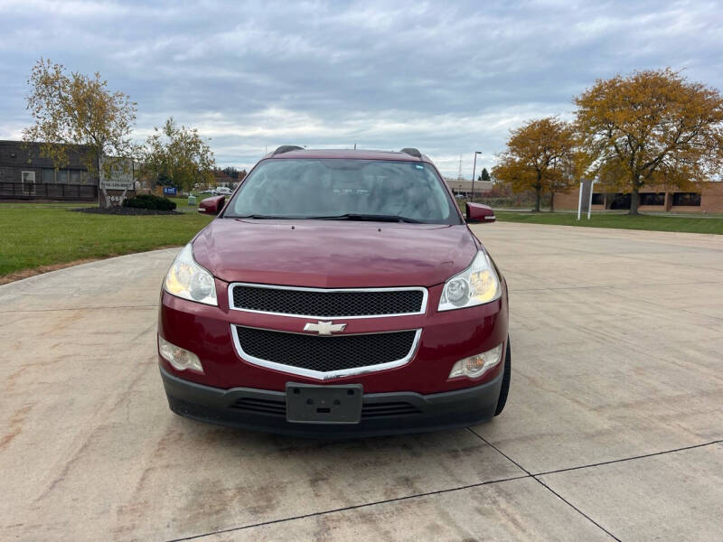 Used 2011 Chevrolet Traverse 1LT with VIN 1GNKVGED9BJ242398 for sale in Warrensville Heights, OH