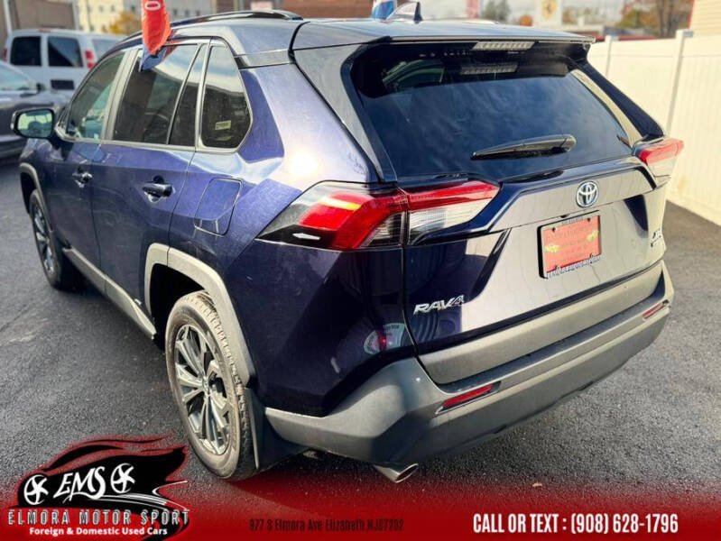 2024 Toyota RAV4 Hybrid XLE Premium