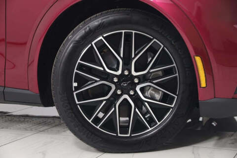 2025 Ford Mustang Mach-E Premium