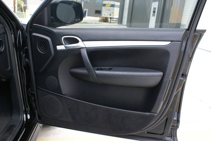 2009 Porsche Cayenne GTS