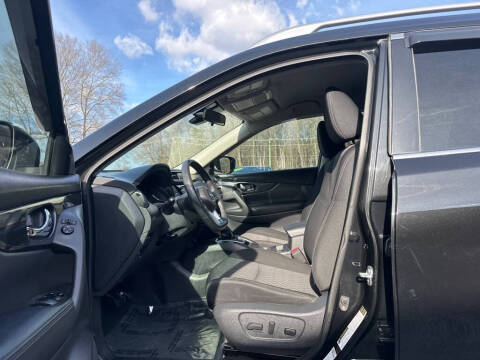 2020 Nissan Rogue SV