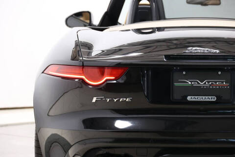 2014 Jaguar F-TYPE V8 S