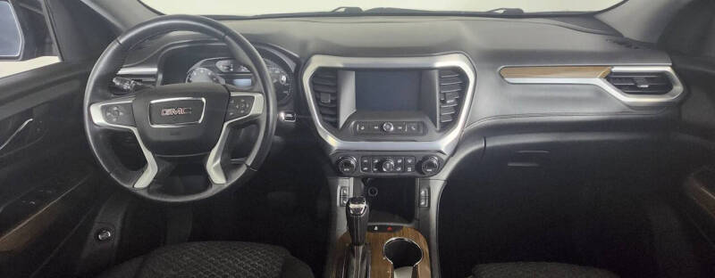 2017 GMC Acadia SLE-2