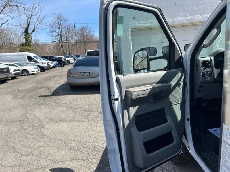 2027 Ford E-Series