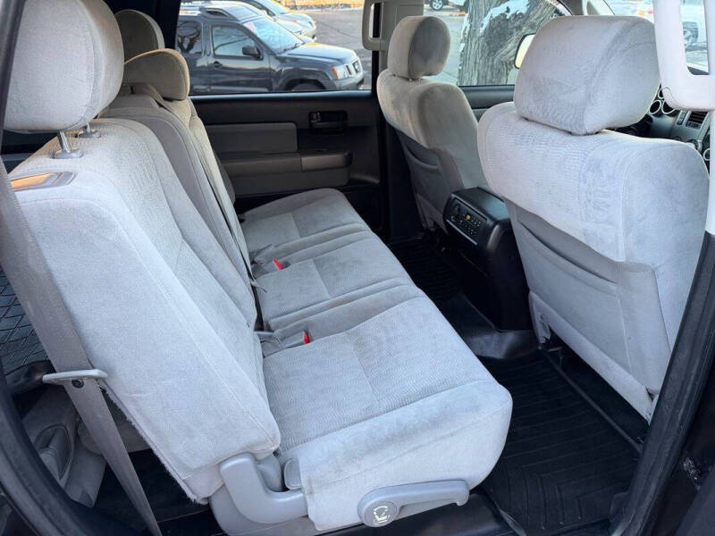 2016 Toyota Sequoia SR5