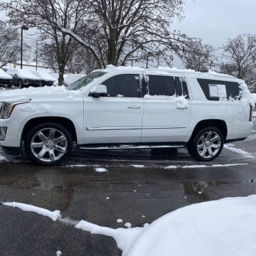2017 Cadillac Escalade ESV Luxury