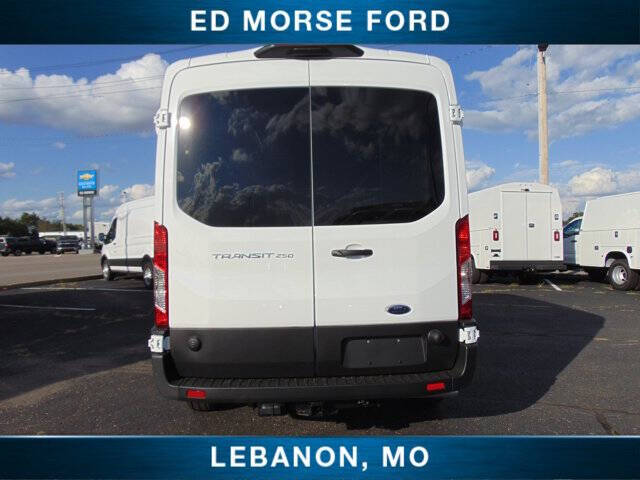 2025 Ford Transit 250