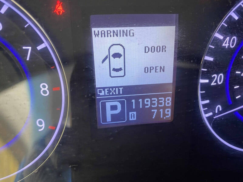 2012 Infiniti G37 Sedan x