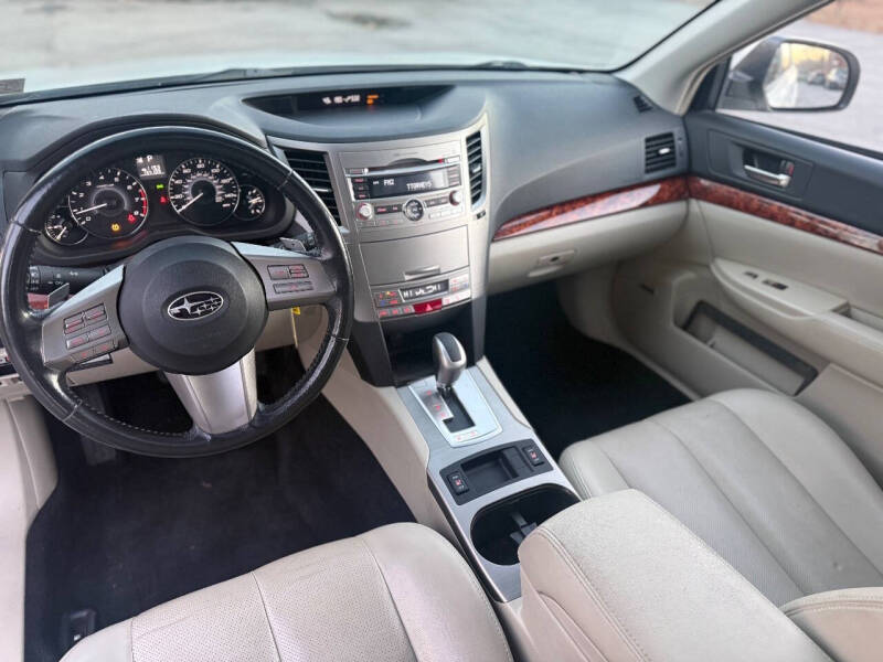 2011 Subaru Outback 2.5i Limited