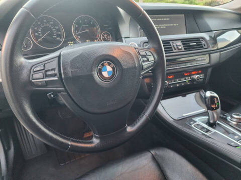 2012 BMW 5 Series 528i