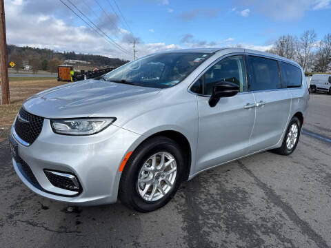2024 Chrysler Pacifica Touring L