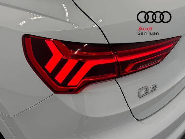 2022 Audi Q3 quattro S line Prem Plus 45 TFSI