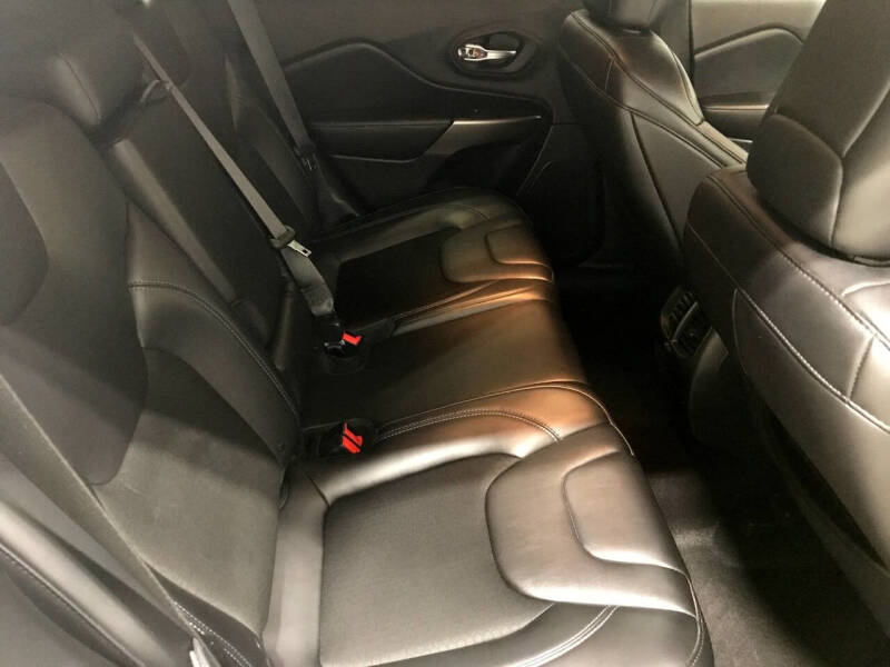 2019 Jeep Cherokee Latitude Plus