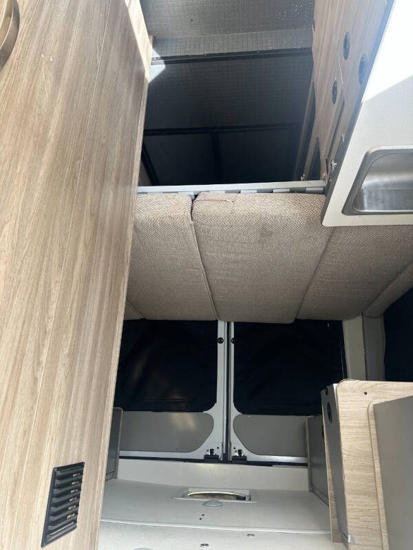 2023 Winnebago Solis