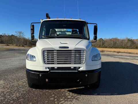 2012 Freightliner M2 106