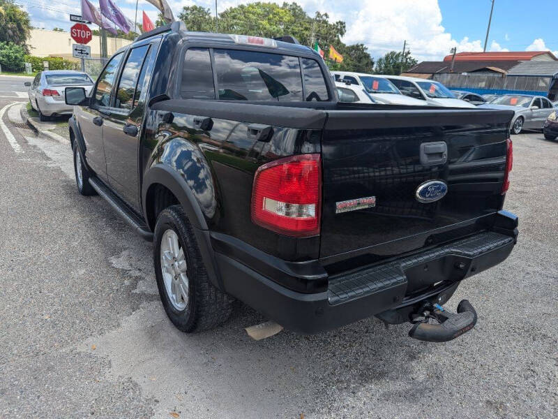 2010 Ford Explorer Sport Trac XLT photo 3