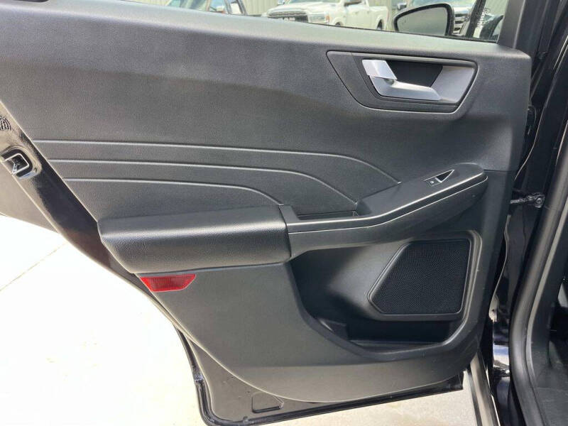2025 Ford Escape ST-Line Select