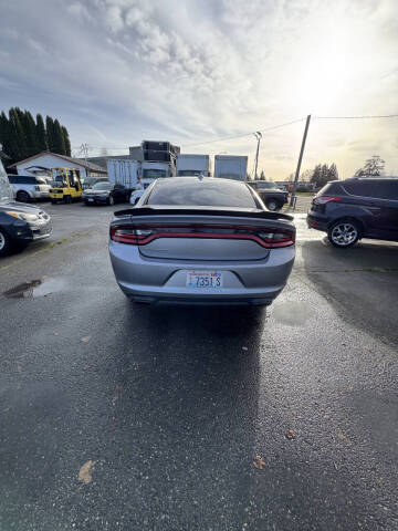 2016 Dodge Charger SXT