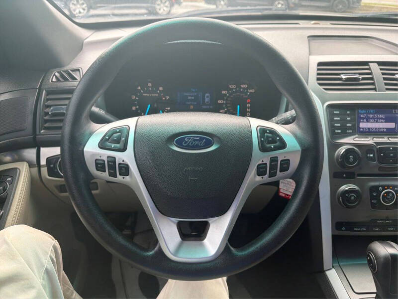 2014 Ford Explorer