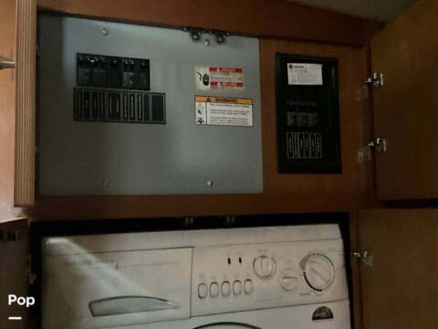 2008 Freightliner XCS Chassis
