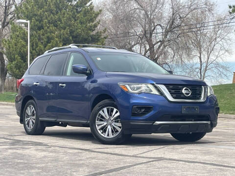 2019 Nissan Pathfinder for sale at Used Cars and Trucks For Less in Millcreek UT