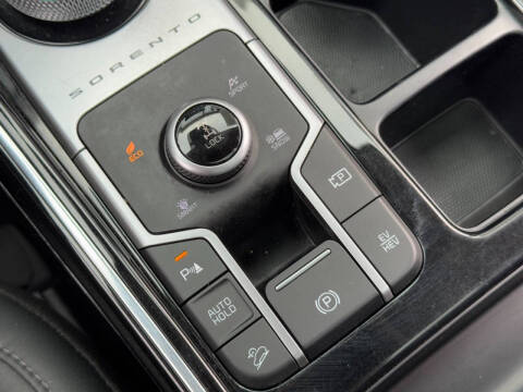 2022 Kia Sorento Plug-In Hybrid SX