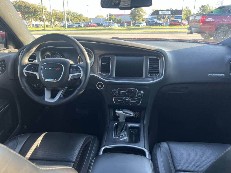 2016 Dodge Charger SXT