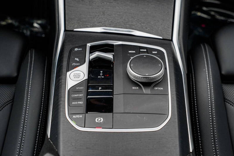 2023 BMW 3 Series 330i xDrive