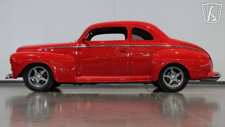 1948 Ford Deluxe