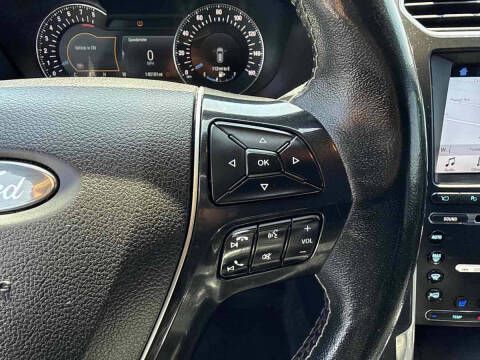 2017 Ford Explorer Platinum