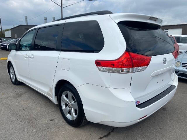 2012 Toyota Sienna