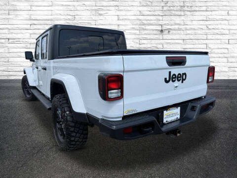 2023 Jeep Gladiator Sport S