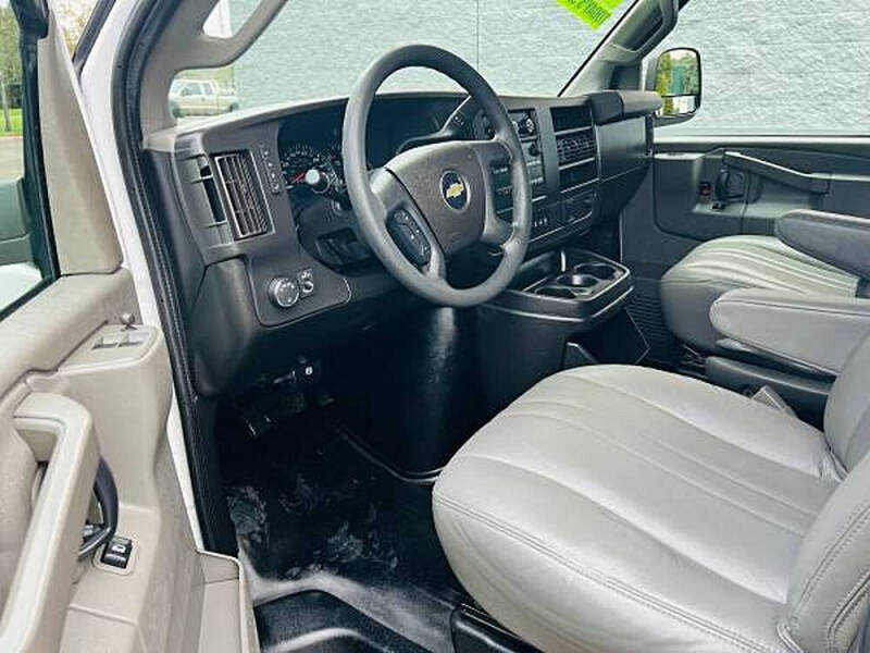 2021 Chevrolet Express 2500