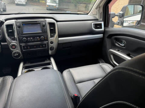 2018 Nissan Titan