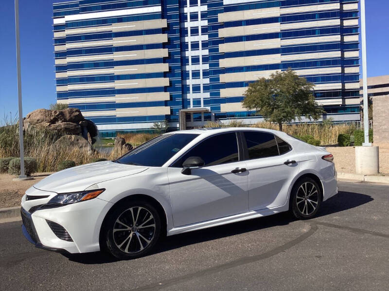 2018 Toyota Camry SE