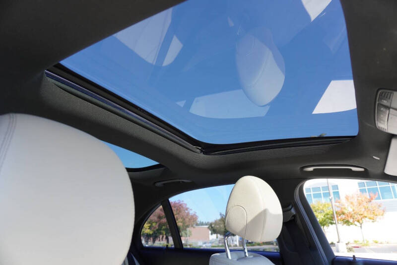 2019 Mercedes-Benz E-Class E 300