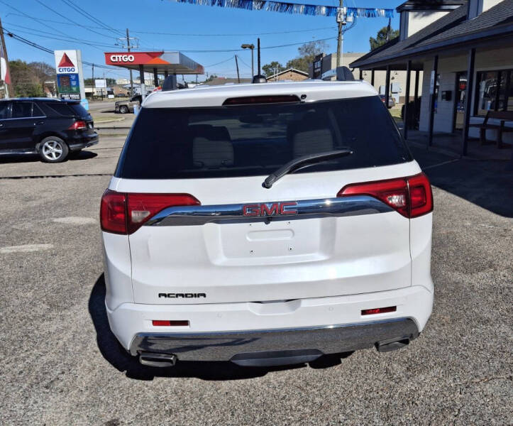 2017 GMC Acadia Denali