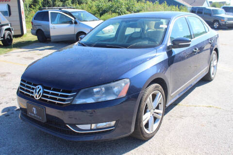 2013 Volkswagen Passat for sale at UpCountry Motors in Taylors SC