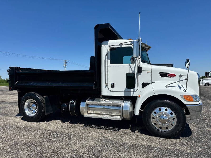 2013 Peterbilt 337