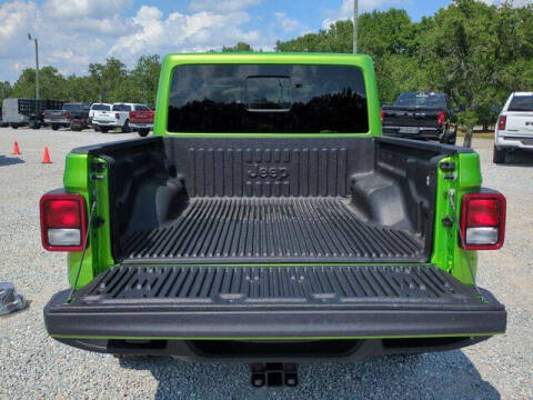 2025 Jeep Gladiator High Tide