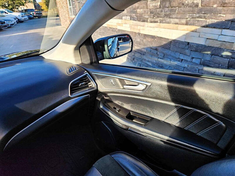 2016 Ford Edge Sport