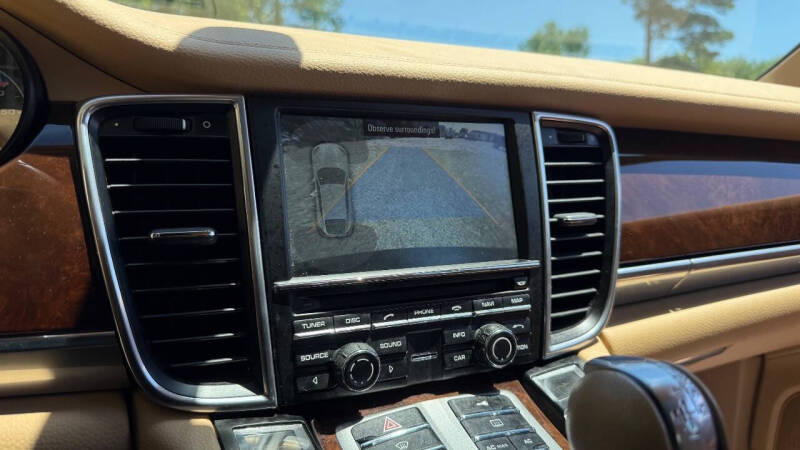 2011 Porsche Panamera 4