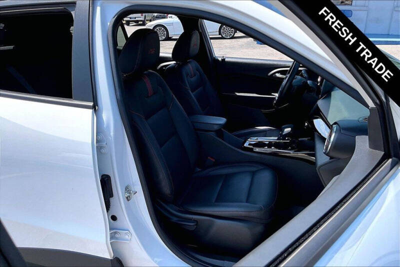 2025 Chevrolet Trax RS