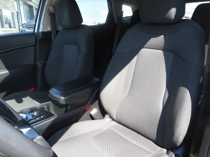 2023 Kia Sportage Hybrid LX