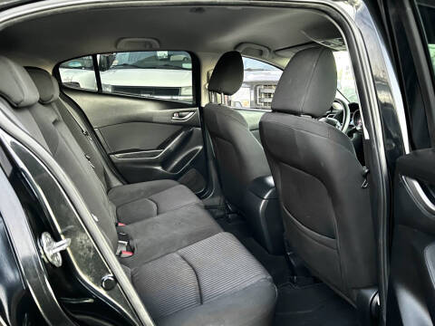 2016 Mazda MAZDA3 i Sport