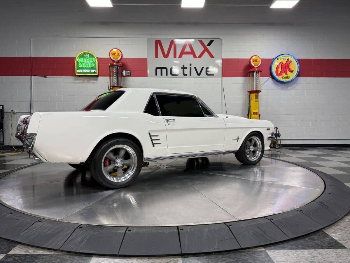 1966 Ford Mustang 41